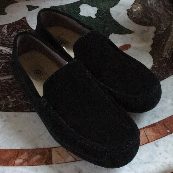 UGG Other - UGG Slip-on/Loafers Black Leather Brand NWT